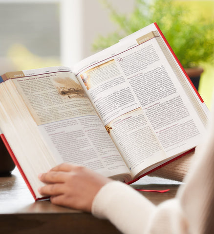 Image of NKJV Study Bible Leathersoft Black Full-Color Comfort Print: The Complete Resource for Studying God’s Word