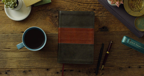 Image of ESV  Personal Size Study Bible (Trutone, Forest/Tan)