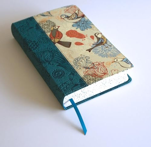 Image of Biblia RVR 1960 Letra Gigante Símil Pel Azul con Pájaros Cantos Pintados