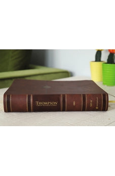 Image of NIV, Thompson Chain-Reference Bible, Leathersoft, Brown, Red Letter, Comfort Print