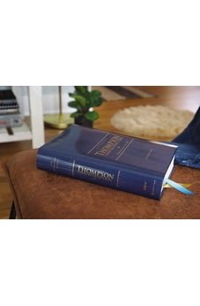 Image of NIV, Thompson Chain-Reference Bible, Hardcover, Navy, Red Letter, Comfort Print