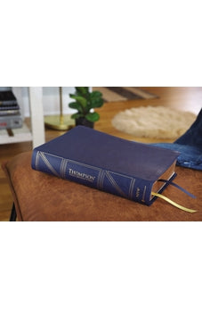 Image of NIV, Thompson Chain-Reference Bible, Leathersoft, Navy, Thumb Indexed, Red Letter, Comfort Print