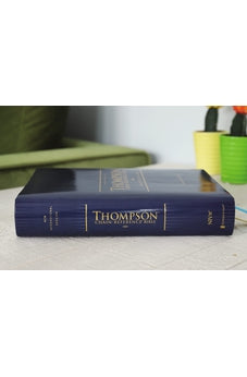 Image of NIV, Thompson Chain-Reference Bible, Hardcover, Navy, Red Letter, Comfort Print